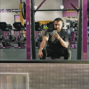 Meet your Posher, Hilario